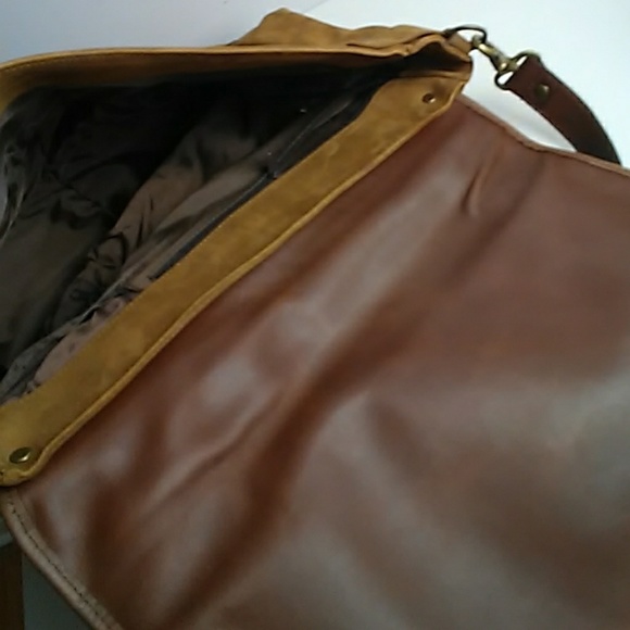 Brown leather briefcase messenger bag - Picture 7 of 8